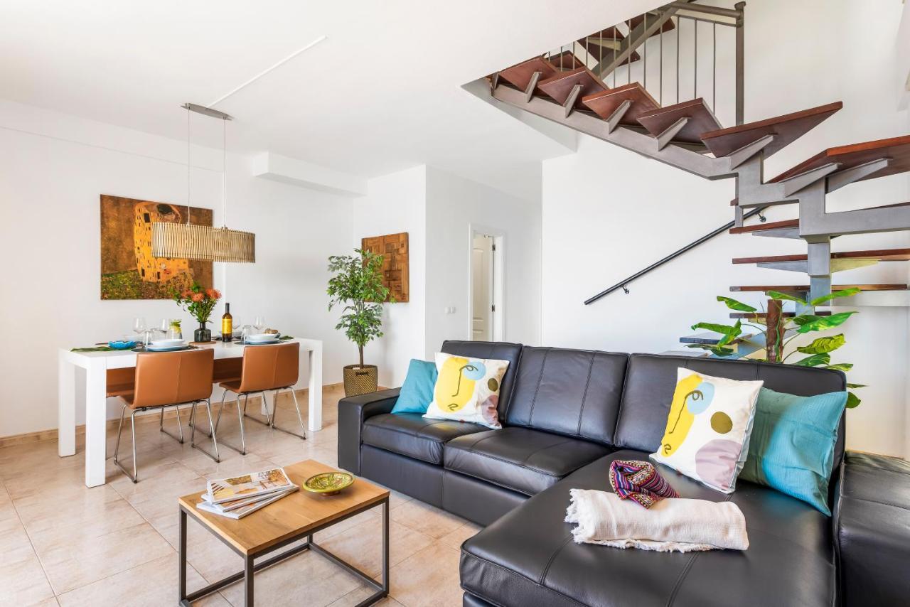 Beachfront Triplex With Swimming Pool & Parking Radazul Buitenkant foto